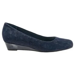 Trotters Lauren Navy 3D Patent Suede (Women's) 10 Trotters Lauren Navy 3D Patent Suede (Women's) -Marlou Shoes Sales Shop pic3 8f5c42e8 afab 4df7 a0d2 300988125cd1