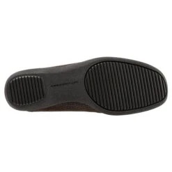 Trotters Jenn Mini Dots Dark Brown Patent Suede Leather (Women's) 13 Trotters Jenn Mini Dots Dark Brown Patent Suede Leather (Women's) -Marlou Shoes Sales Shop pic6 8284a460 ef0e 4b56 b17a 7f7aee9127a3